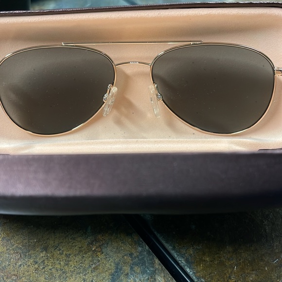 BNWT SILVER DOLLAR DURANGO SERIES “GUNNISON” GOLD FRAME AVIATOR  SUNGLASSES - Picture 2 of 7